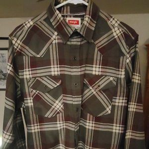 WRANGLER MEN'S SIZE M LONG SLEEVE BUTTON DOWN GREEN AND BURGANDY SHIRT NWOT